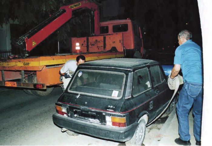 Τα εγκαταλειμμένα αυτοκίνητα που έχουν συλλέξει οι Δημοτικές Αρχές από το 2000 ξεπερνούν κατά πολύ τις 50.000.